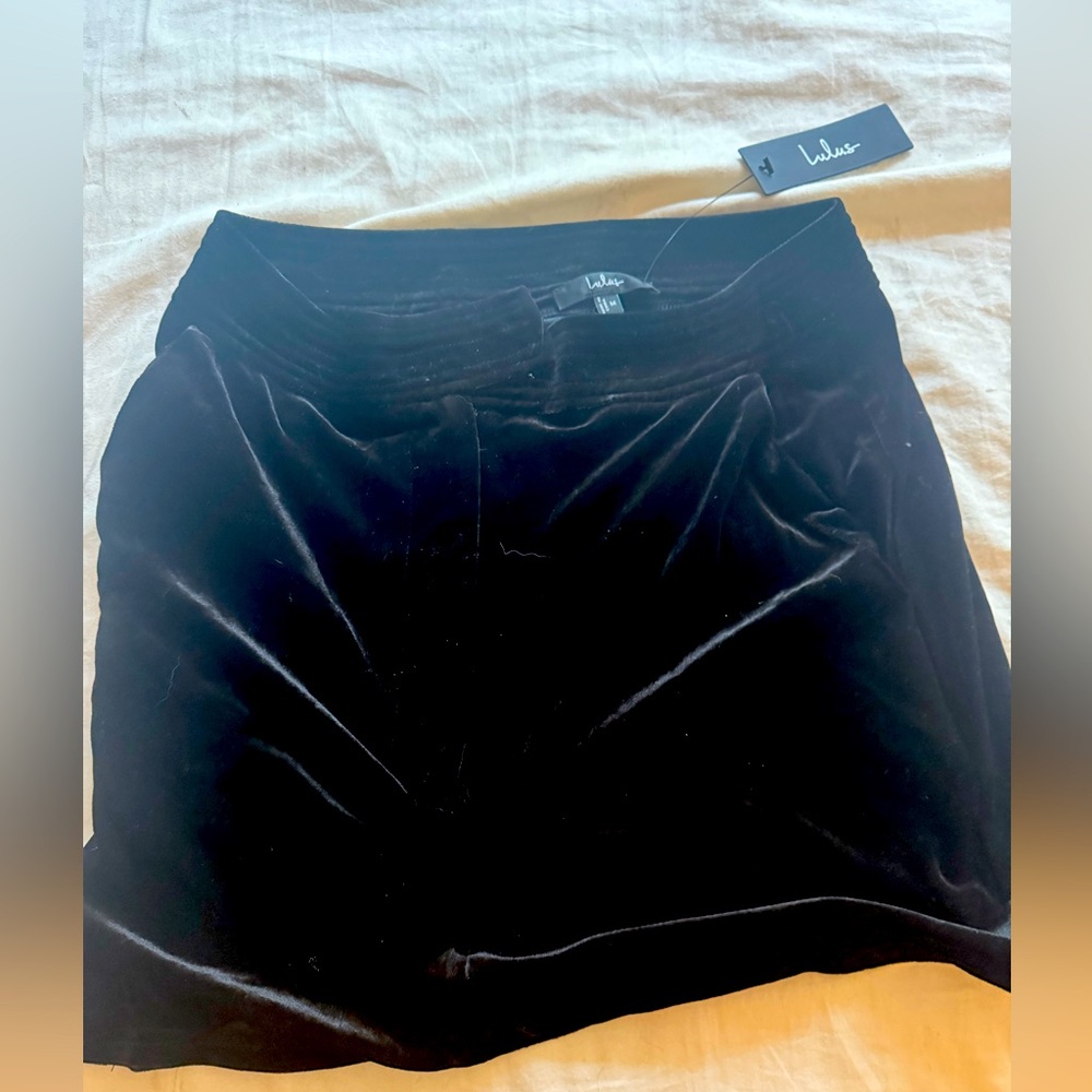 Lulus Mini skirt, M, never worn
